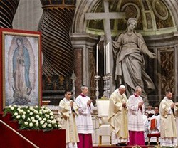 El Papa Francisco anuncia su viaje a México en la Misa a la Virgen de Guadalupe