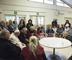 Sorpresiva visita del Papa a un hogar de ancianos y a una casa con jóvenes en estado vegetativo