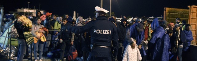 Los refugiados cristianos acosados por musulmanes en los centros de acogida se quejan de que la Policía alemana no actúa