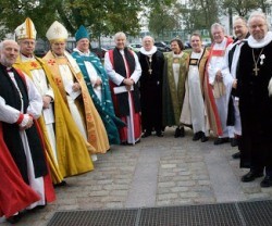 Obispos luteranos y anglicanos de distintos países reunidos en Porvoo en el año 2010