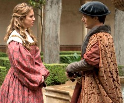Una joven Isabel de Portugal con un joven Francisco de Borja en la teleserie de RTVE Carlos Rey Emperador