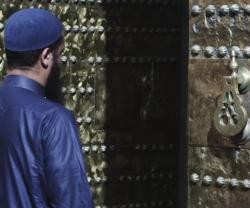 Una puerta artística en Marraquech - al Islam le cuesta abrir la puerta hacia una plena libertad religiosa