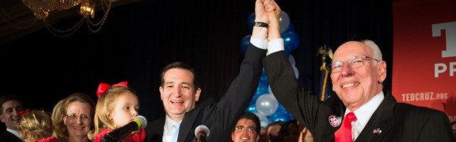 Ted Cruz, candidato republicano a la Casa Blanca, con su padre, el cubano Rafael Cruz, matemático ex-ateo y pastor protestante