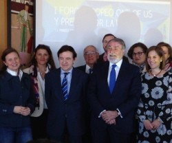 Representantes de las asociaciones españolas que apoyan el gran encuentro One of Us en París y su red europea