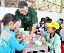 El comedor popular de esta parroquia en Ho Chi Minh City ayuda a muchas personas necesitadas