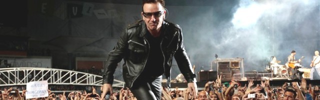 Bono nunca ha ocultado su fe y en sus canciones se puede percibir el eco de sus creencias desde su segundo disco, October (1981)