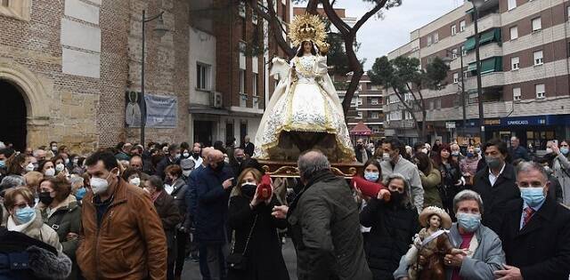 Procesión con la Virgen de la Paz por las calles de Alcobendas en marzo de 2022
