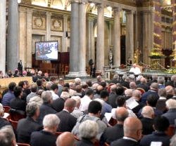 El Papa Francisco en Santa María la Mayor, impartiendo a los sacerdotes la segunda predicación de su jubileo