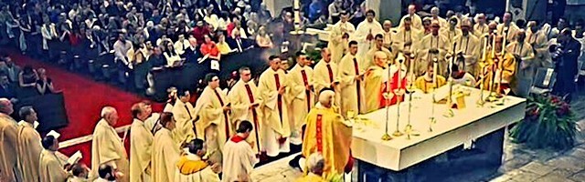 La liturgia postconciliar también puede celebrarse hacia Oriente: en Lincoln se dicen así el 40 de las misas.