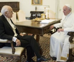 Ottonelli, embajador de Uruguay ante la Santa Sede, con el Papa Francisco, natural de la vecina Argentina