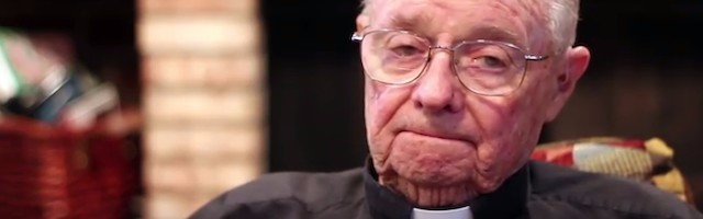 Ed Thompson, fallecido con 93 años, considera sus últimos 23 años como los más felices de su vida sacerdotal, ya libre de alcohol.