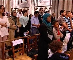 Cristianos y musulmanes, juntos en la catedral de Rouen.