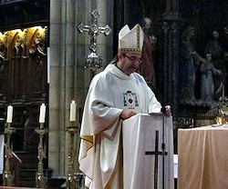 El obispo de San Sebastián, en la homilía de la fiesta de la Asunción, un momento idóneo para recordar la antropología cristiana sobre el cuerpo.