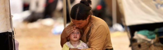 El amor de una madre por el hijo que lleva dentro puede superar pruebas inimaginables, como es el caso de miles de mujeres yazidíes secuestradas por los islamistas.