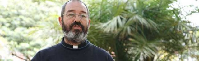El sacerdote Luis Montes, párroco de la Catedral de Bagdad: «Durante los últimos 16 años en Irak han secuestrado, matado y torturado a sacerdotes»