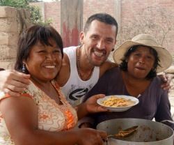 Mario Patiño organiza misiones en Lima y lugares remotos de Perú desde el año 2000
