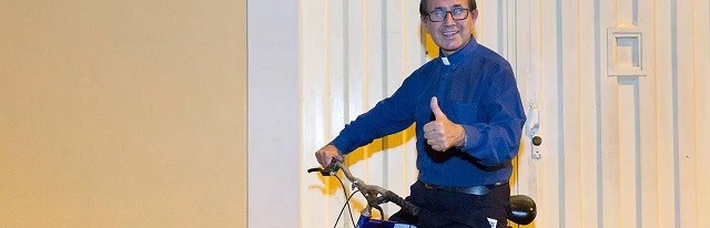 Manuel, el misionero de la bicicleta que hoy evangeliza miles de hogares con su televisión católica