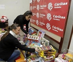 Boom del voluntariado católico: ayudar al prójimo durante la crisis ha disparado su número en España