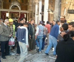 Un atentado contra la catedral copta de El Cairo deja decenas de muertos y heridos