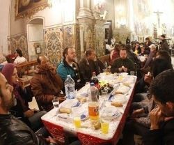 Cena de Navidad para personas sin hogar en San Miguel y San Sebastián, en Valencia