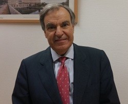 Luis Peral ha sido consejero del gobierno de Madrid y senador