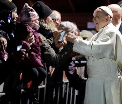 El Papa retoma sus visitas pastorales en Roma: «¿Queréis una parroquia perfecta? Nada de chismes»