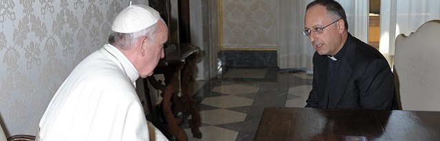 El Papa avisa del riesgo de creer en una «Virgen Superstar» y lanza un aviso a obispos y superiores
