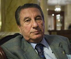 Francisco Vázquez, ex dirigente del PSOE: «La izquierda ha vuelto al anticlericalismo del siglo XIX»