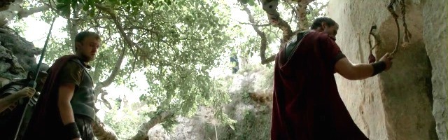 En la película Risen -Resucitado- un inspector romano examina la tumba y busca el cuerpo del Crucificado