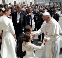 El Papa anima a aprovechar Dublín 2018 para profundizar en la familia cristiana