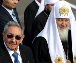 El Patriarca Kirill, fotografiado con el dictador Raúl Castro en Cuba