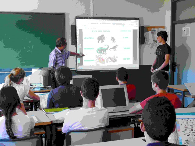 La Comunidad de Madrid planea implantar una asignatura para adoctrinamiento gay en las escuelas