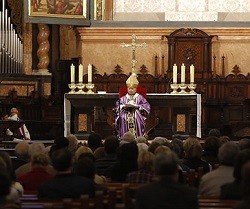 El cardenal Cañizares habló de la "cristianofobia" y de cómo se oculta la persecución a los cristianos