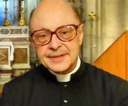 Monseñor Barreiro-Carámbula había sido diplomático antes de ordenarse sacerdote en 1987.
