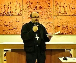 El obispo de San Sebastián destaca que es esencial para la paz de que los violentos pidan perdón a sus víctimas.