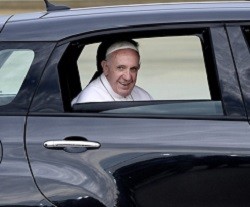 La Santa Sede ha informado sobre el viaje del Papa este fin de semana
