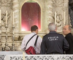 Profanan el monasterio de la Santa Faz e inscriben «666» en el cristal que protege la reliquia