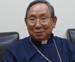 Louis-Marie Ling Mangkhanekhoun, obispo en Vientane y cardenal para Laos, país comunista
