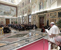 El Papa a los legisladores católicos: «La fe católica conduce a una comprensión justa de la persona»
