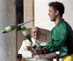 Un malabarista ante el Papa Francisco, en un encuentro de hace unos meses