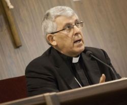 El arzobispo Braulio Rodríguez explica que es mejor que el clero no intervenga en el debate político para no dividir a los fieles