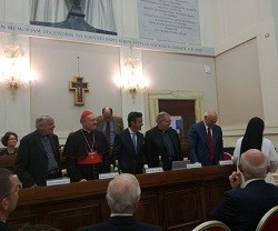 El Vaticano acoge la entrega de los Premios Razón Abierta, y se presenta la segunda edición
