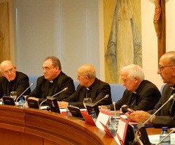 Los obispos españoles denuncian que las leyes LGTB «conculcan derechos fundamentales»