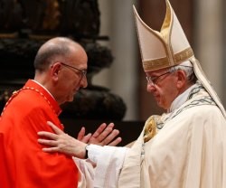 El Papa Francisco y el cardenal Omella... Francisco ha hablado contra las independencias por secesión