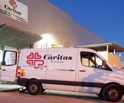 Taller laboral textil de Cáritas Ibiza, un esfuerzo para ayudar al empleo