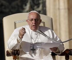 El Papa pide recogimiento y seriedad en misa, cuando se hace memorial de la Cruz