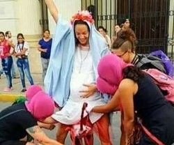 Marina Breslin y las abortistas del Socorro Rosa efectuaron un acto de discriminación contra un colectivo de fe