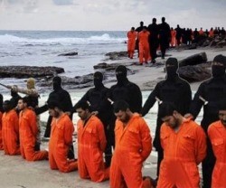 El vídeo de los mártires de Libia buscaba espantar, pero a millones de cristianos los fortalece en su fe