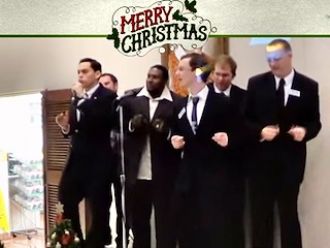 Seminaristas cantan la Navidad «correcta»
