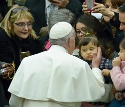 El Papa celebró la audiencia en el Pablo VI y habló del verdadero sentido de la Navidad